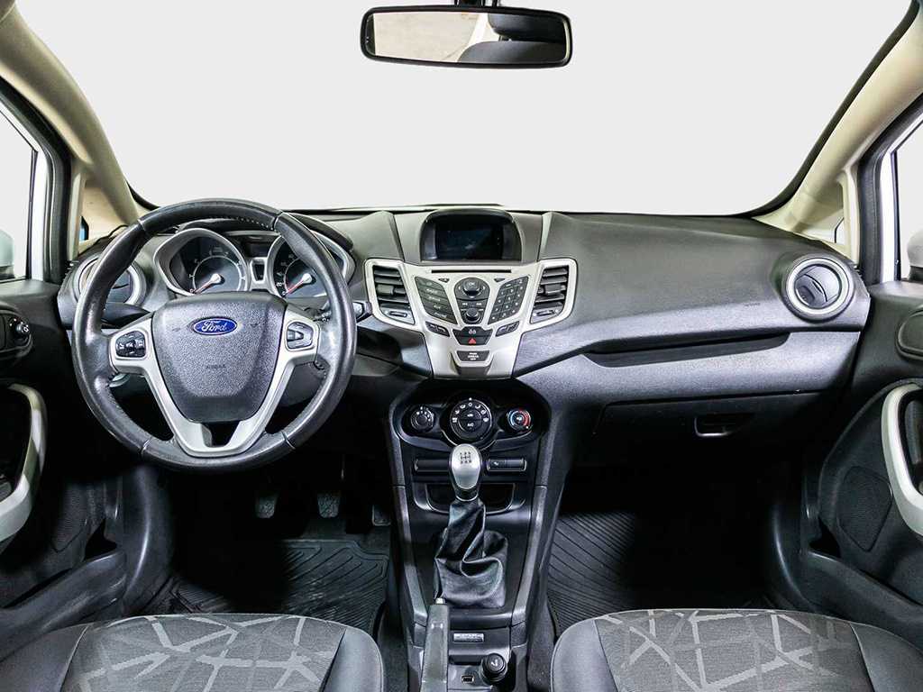 Usados Certificados Ford Fiesta kinetic 1.6 Design 120cv Titanium